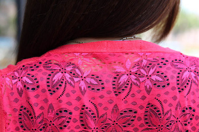 夏日百搭新风尚 薄款针织开衫，防晒与时尚的完美结合