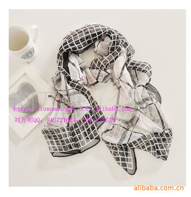 丝巾披肩 从女士优雅配饰到商业批发的全方位指南