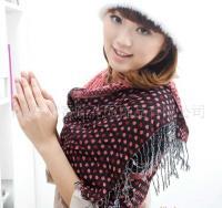 全棉外贸围巾披肩加工 优质加长款式供应，引领时尚实用潮流